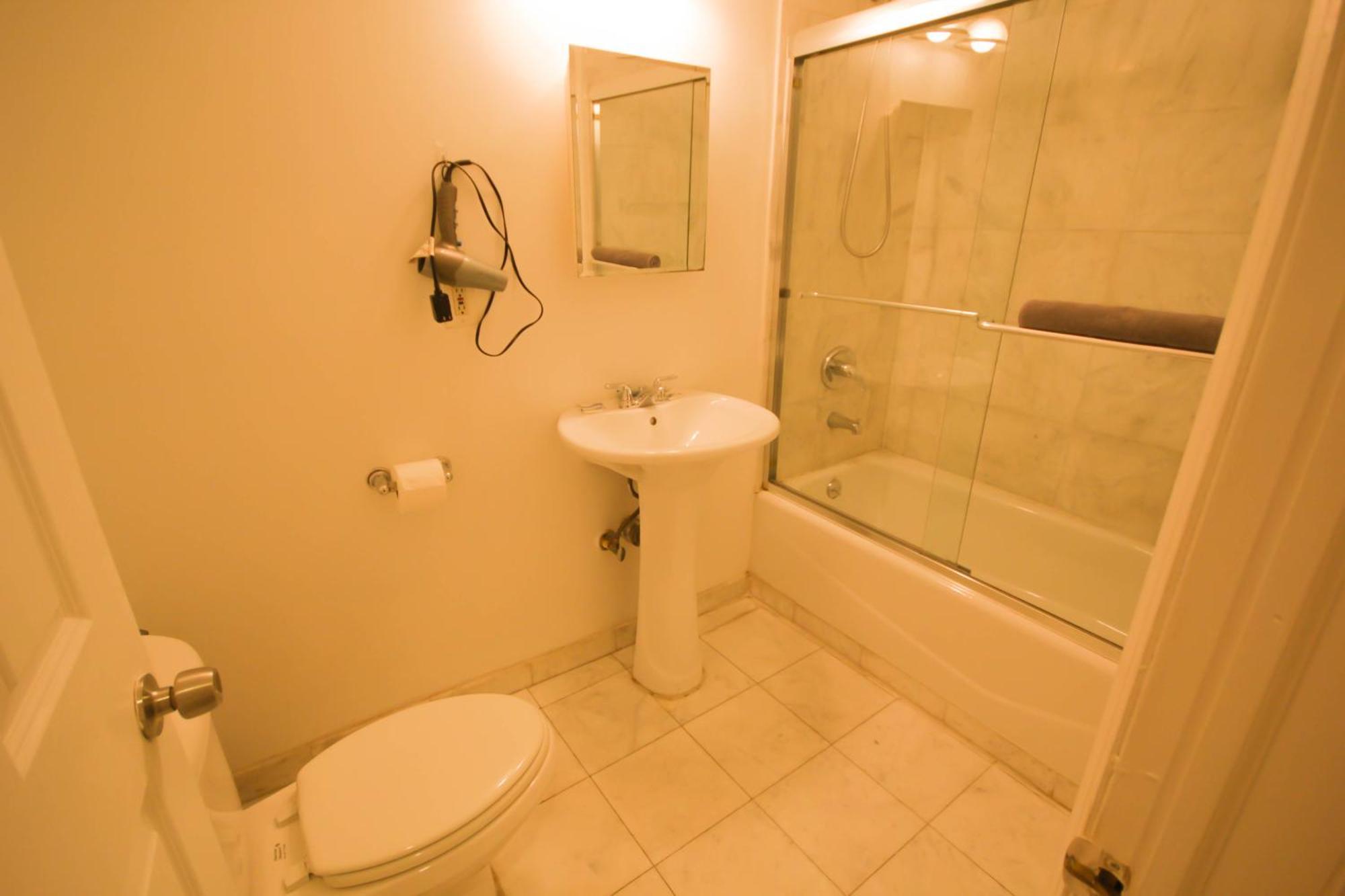 Studio Plus - One-Bedroom Apt New York Room photo